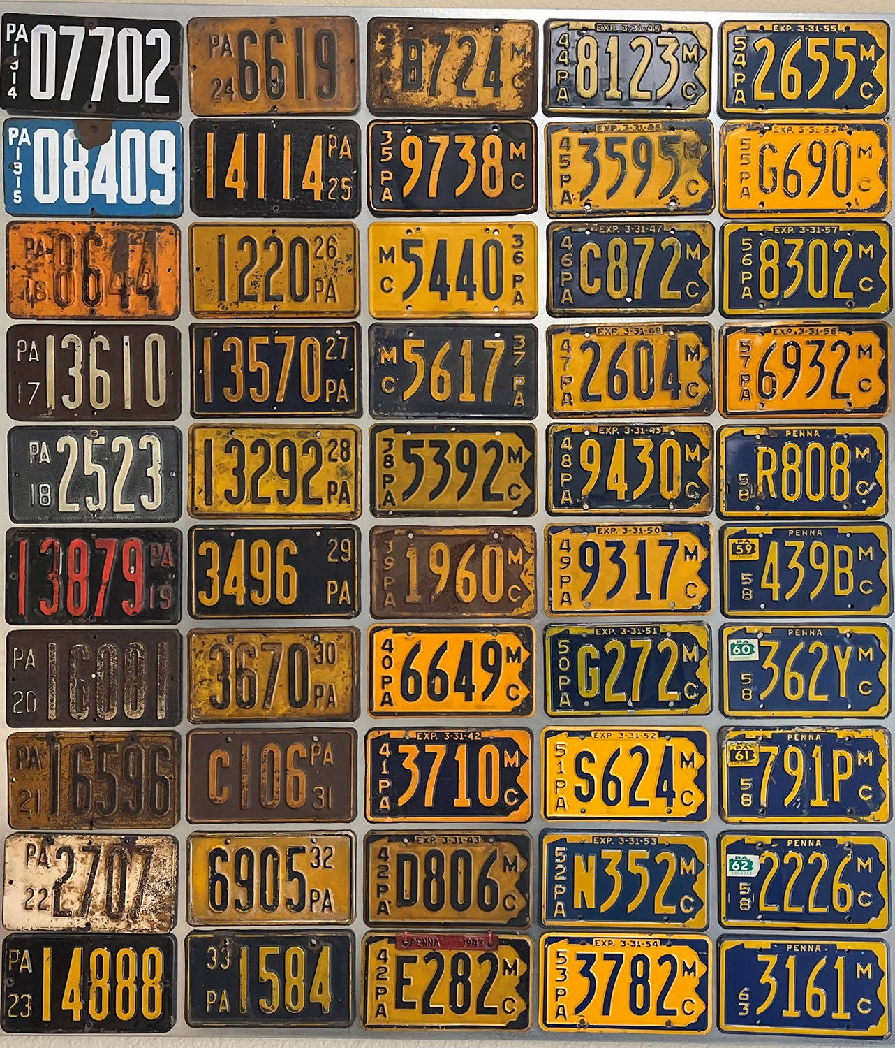 Motoplates Vintage/Old/Antique Motorcycle License Plates